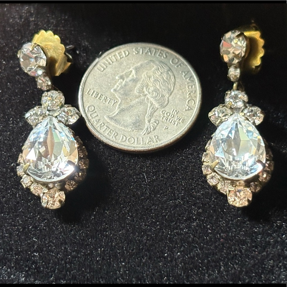 Central Teardrop Dangle Earrings Antique Look - Picture 2 of 4